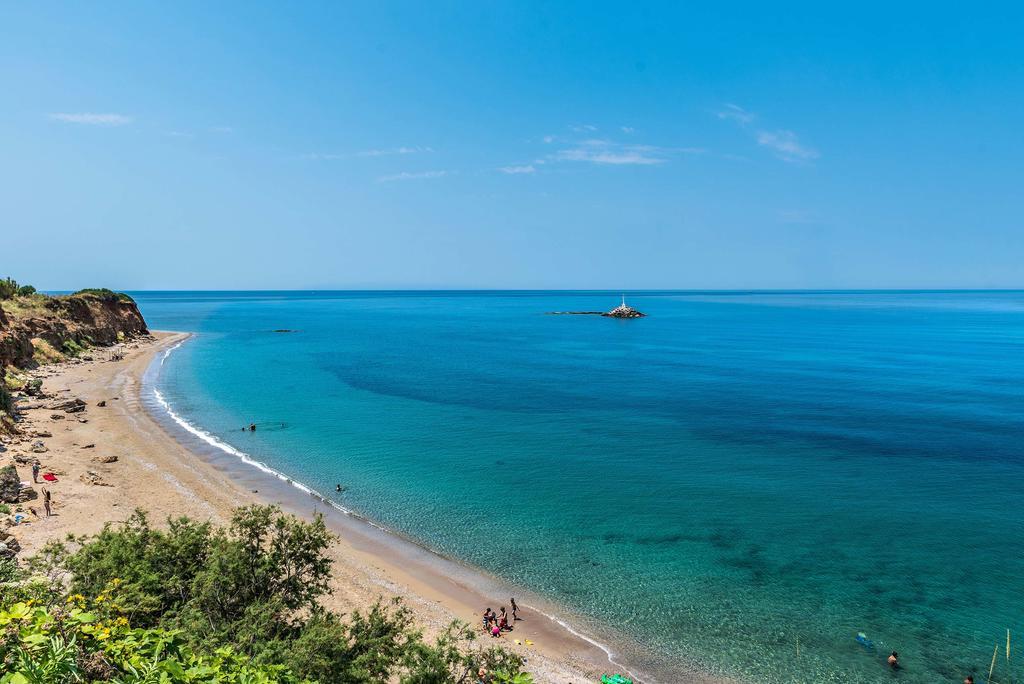 Dionisos Hotel Mytikas  Eksteriør bilde