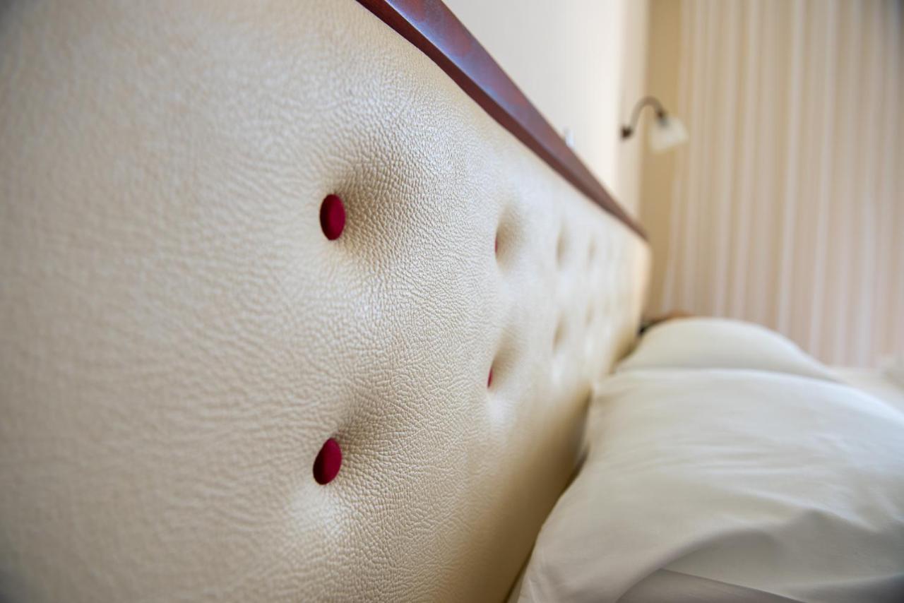 Dionisos Hotel Mytikas  Eksteriør bilde